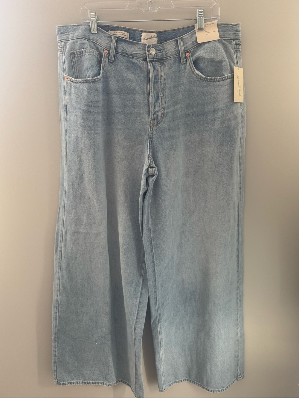 Universal Thread Mid-Rise Super Wide Leg - Picture 2 of 5
